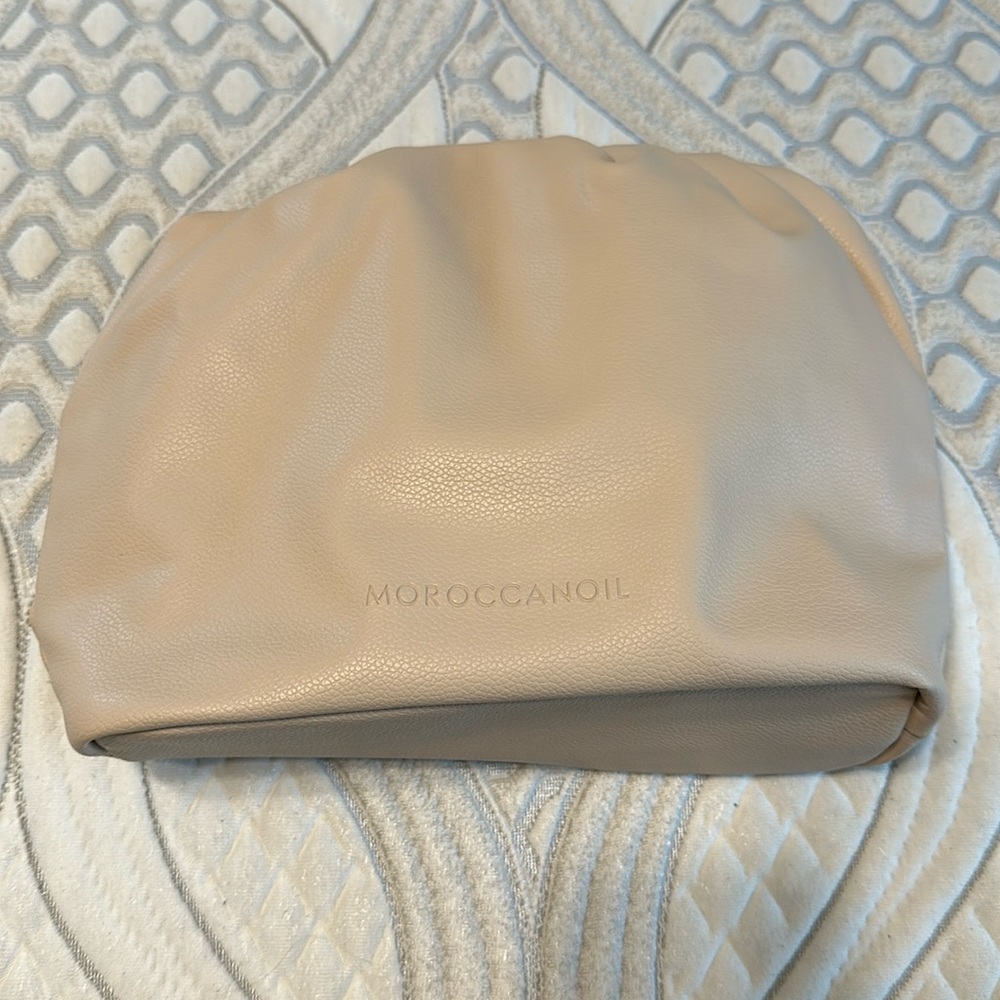 Moroccanoil beauty bag